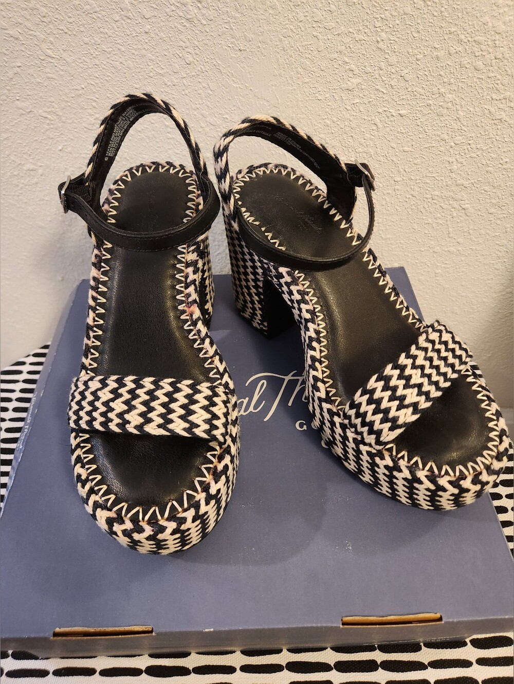 Universal Thread Madeline Woven Platform Wedges - Picture 2 of 6